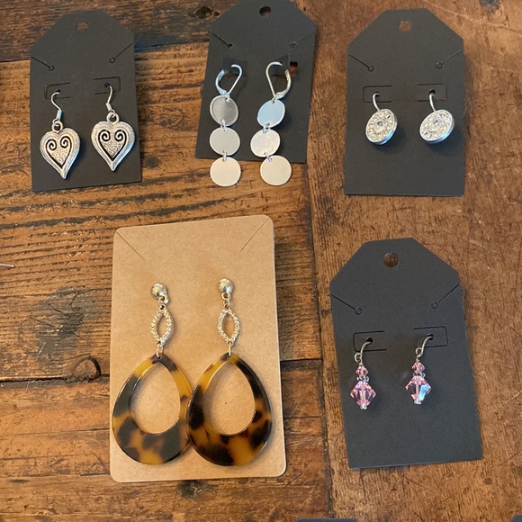 EARRINGS - 60 Pairs - Picture 11 of 17